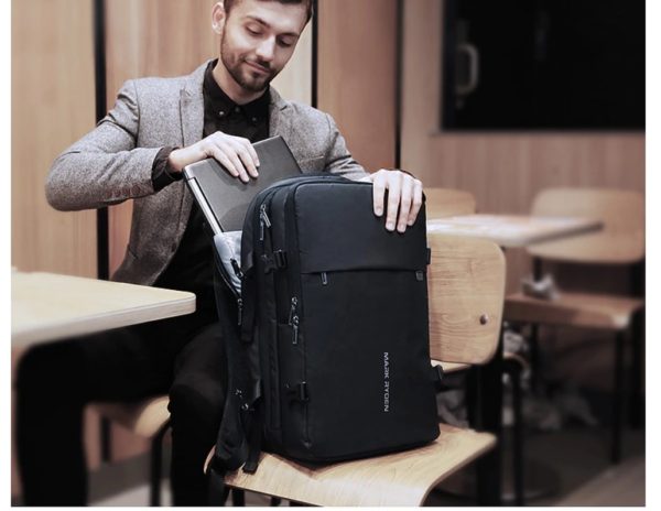 Men's Adjustable USB Backpack